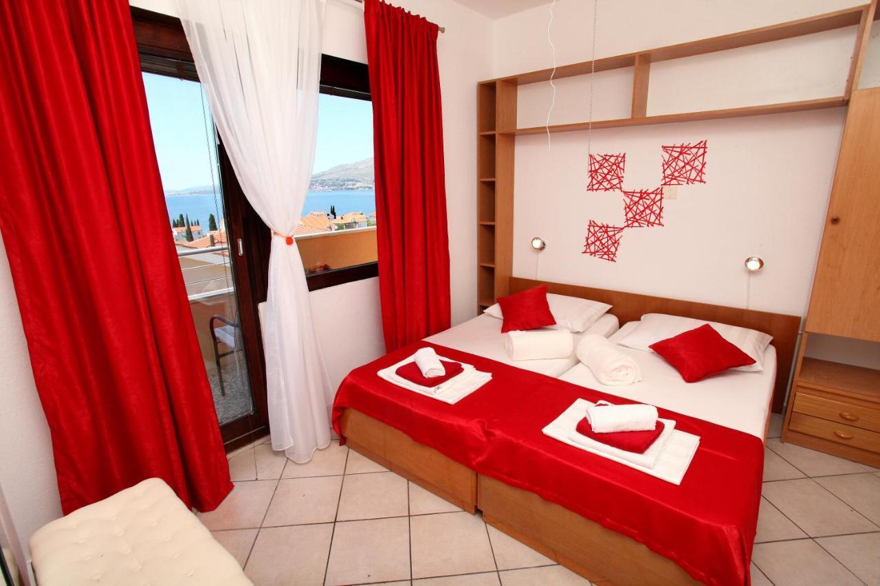 Pansion Ruzica Bed & Breakfast Trogir Exterior photo